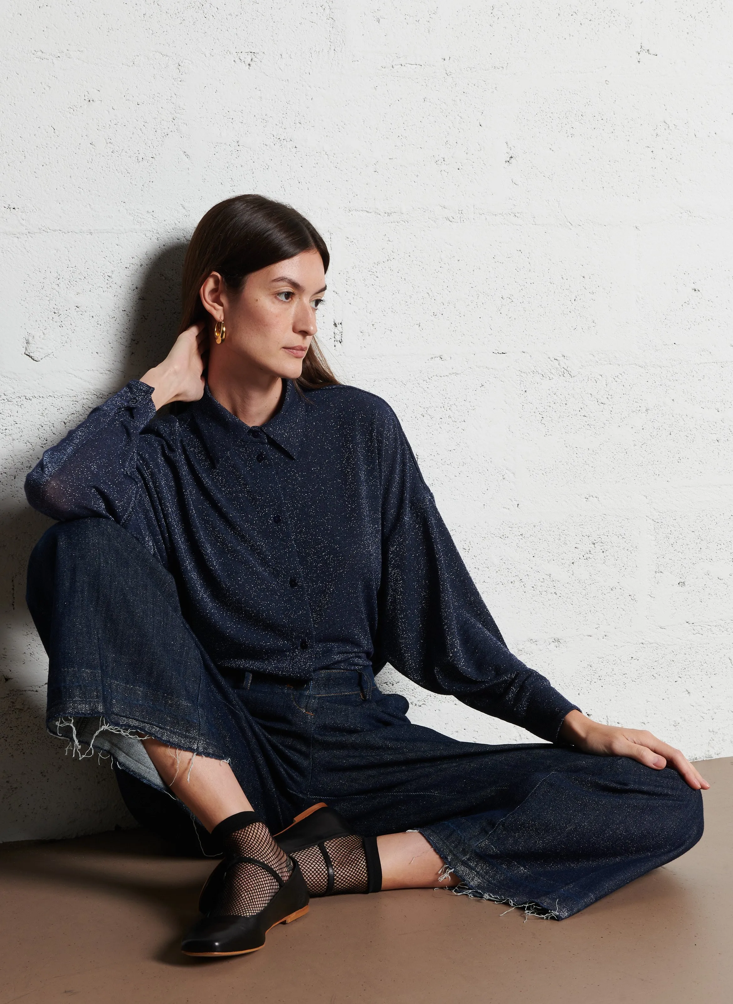 MOMONI ODA  CAMISA RECTA METALIZADA EN AZUL