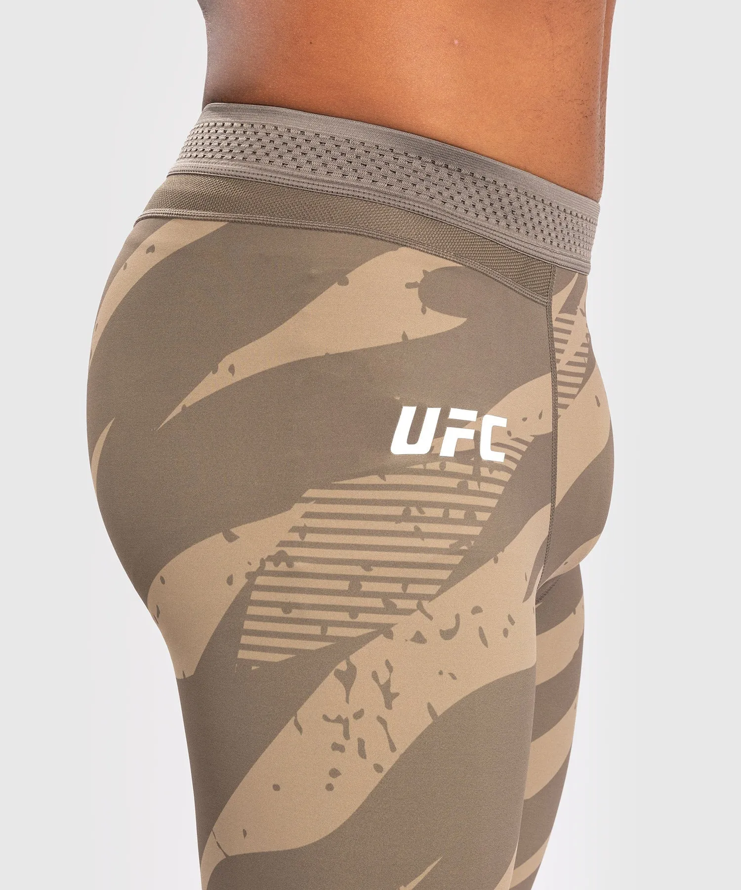 UFC ADRENALINE BY VENUM FIGHT WEEK PERFORMANCE MALLA PARA HOMBRE  DESERT CAMO